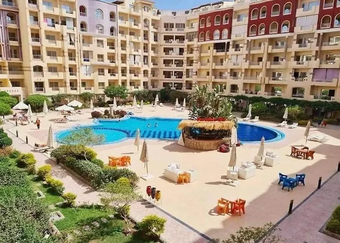 Pool View With Balcony Florenza Hurghada