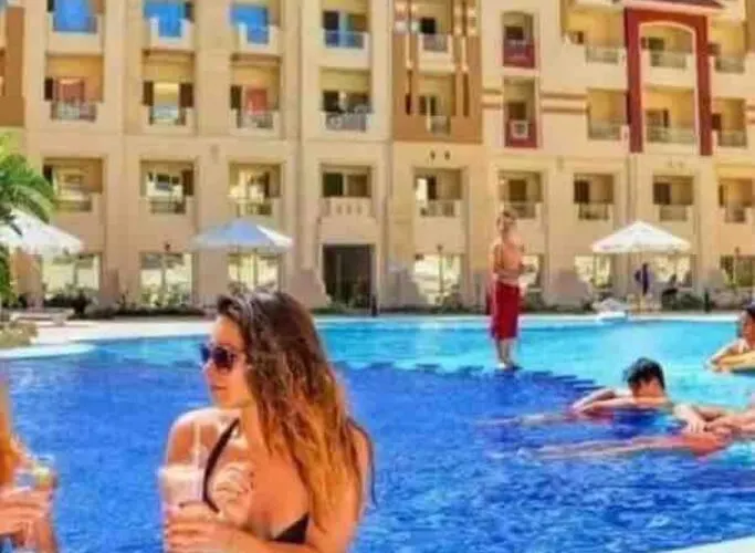 Pool View With Balcony Florenza Appartement Hurghada