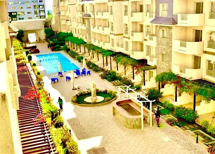 Pool View With Balcony Florenza Appartement Hurghada